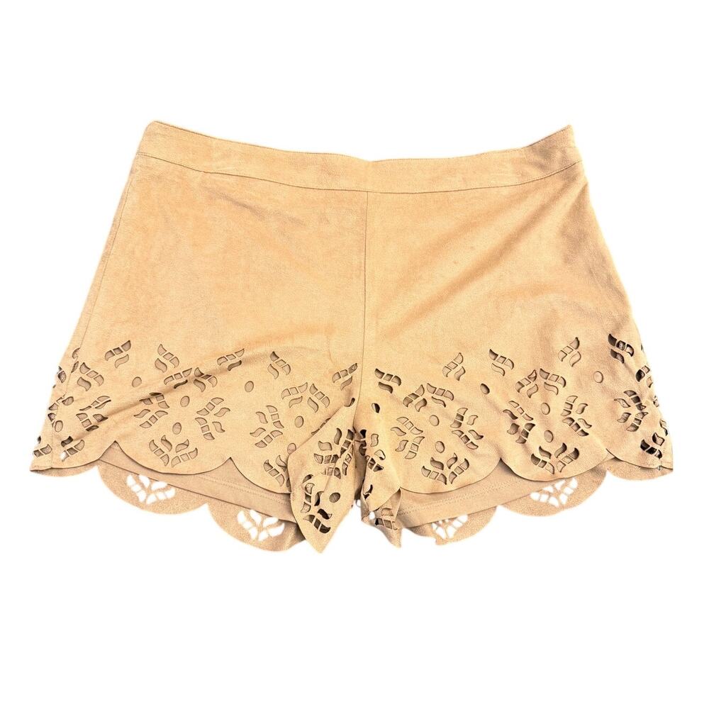 New Stella Luce Tan Faux Suede Scalloped Shorts Boho Size Large - Picture 2 of 6